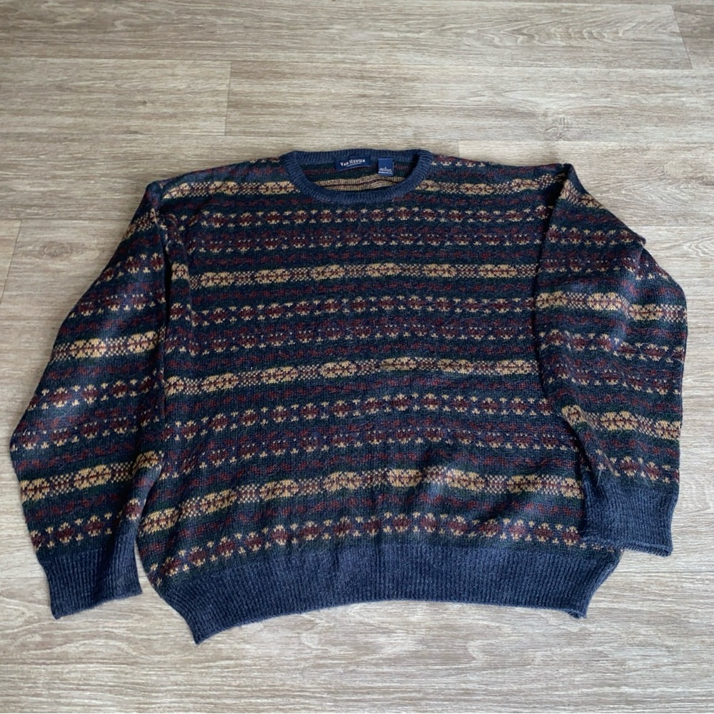 Vintage Sweater Van Heusen Men's Dark Patterned Crewneck size L